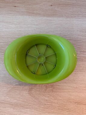 IKEA Green Apple Slicer and Corer